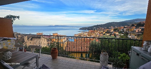appartamento in vendita a Monte Argentario in zona Porto Santo Stefano