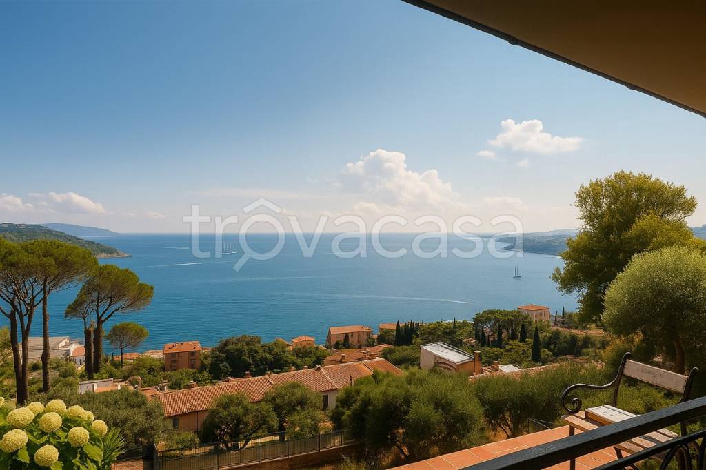 casa indipendente in vendita a Monte Argentario in zona Porto Santo Stefano