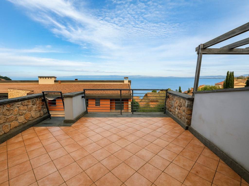 appartamento in vendita a Monte Argentario in zona Porto Santo Stefano