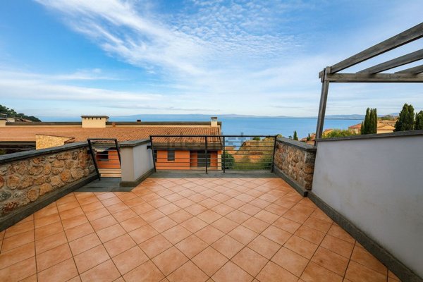 appartamento in vendita a Monte Argentario in zona Porto Santo Stefano
