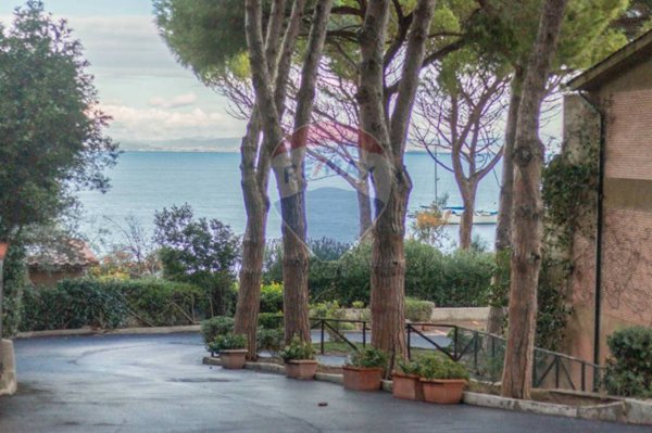 appartamento in vendita a Monte Argentario in zona Porto Santo Stefano