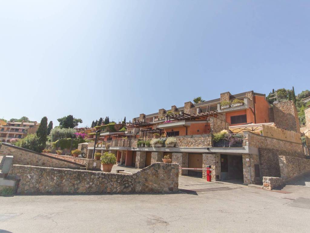 appartamento in vendita a Monte Argentario in zona Porto Santo Stefano