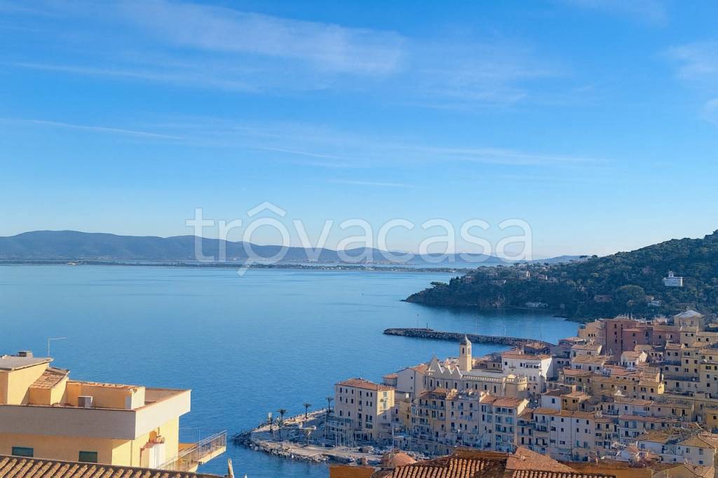 appartamento in vendita a Monte Argentario in zona Porto Santo Stefano