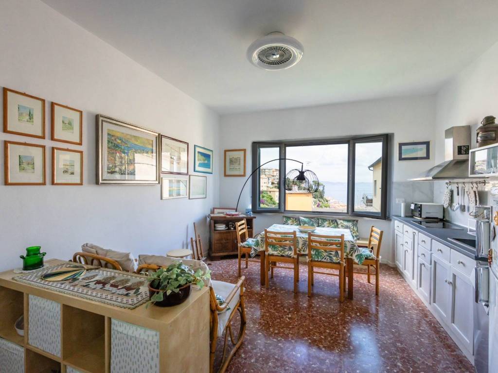 appartamento in vendita a Monte Argentario in zona Porto Santo Stefano