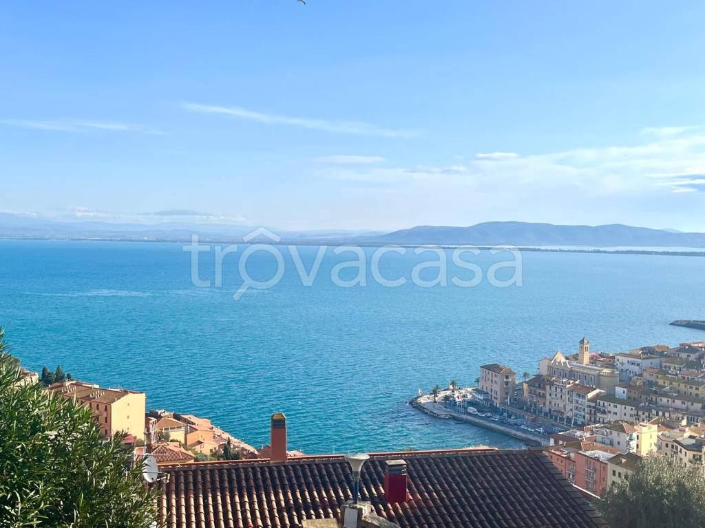 appartamento in vendita a Monte Argentario in zona Porto Santo Stefano