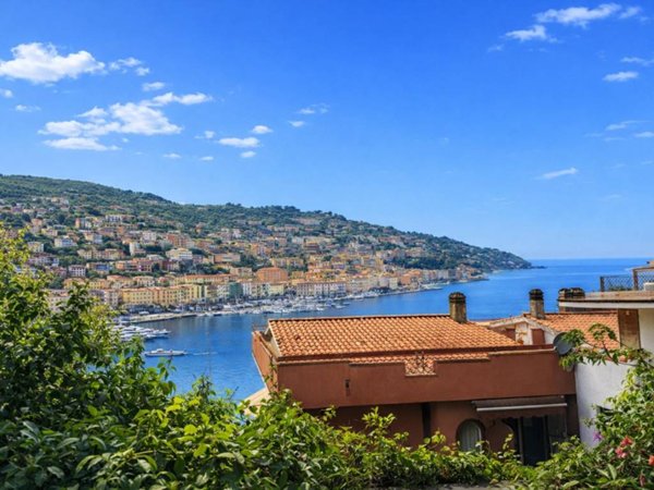 appartamento in vendita a Monte Argentario in zona Porto Santo Stefano