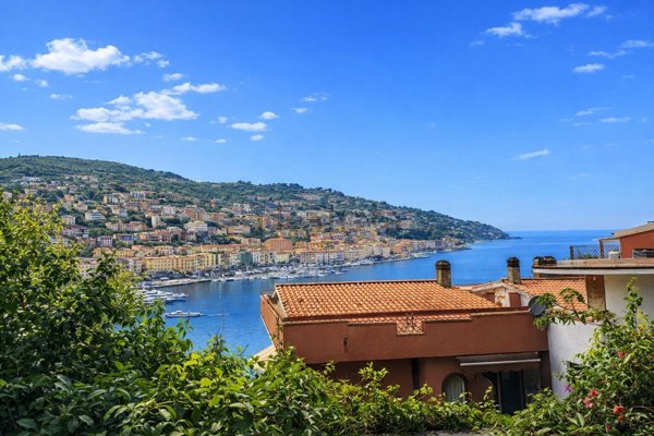 appartamento in vendita a Monte Argentario in zona Porto Santo Stefano