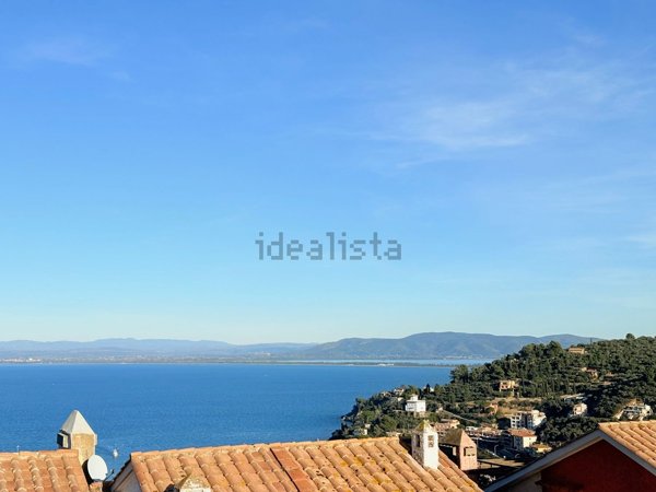 appartamento in vendita a Monte Argentario in zona Porto Santo Stefano