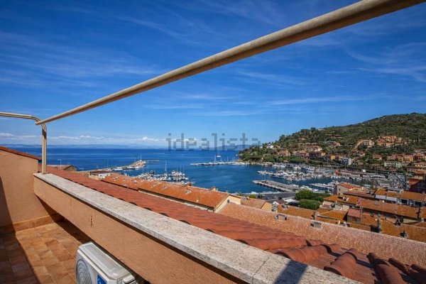 appartamento in vendita a Monte Argentario in zona Porto Santo Stefano