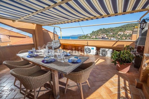 appartamento in vendita a Monte Argentario in zona Porto Santo Stefano