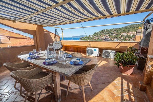 appartamento in vendita a Monte Argentario in zona Porto Santo Stefano