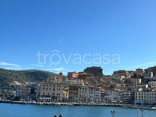 appartamento in vendita a Monte Argentario in zona Porto Santo Stefano
