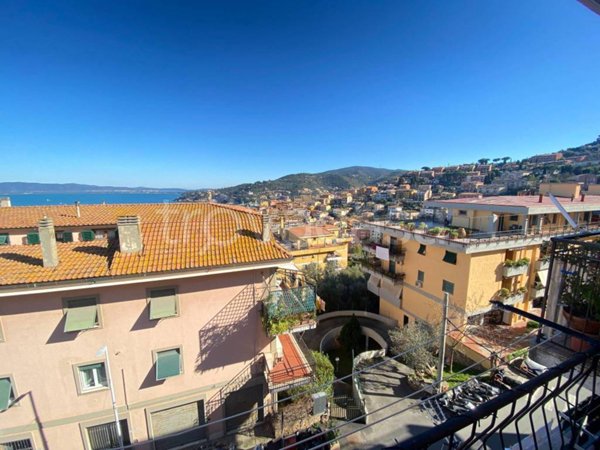 appartamento in vendita a Monte Argentario in zona Porto Santo Stefano