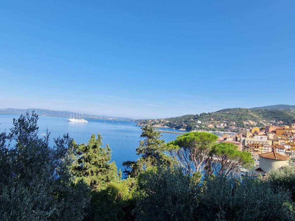 appartamento in vendita a Monte Argentario in zona Porto Santo Stefano