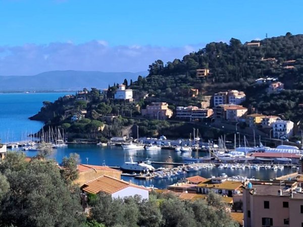 appartamento in vendita a Monte Argentario in zona Porto Santo Stefano