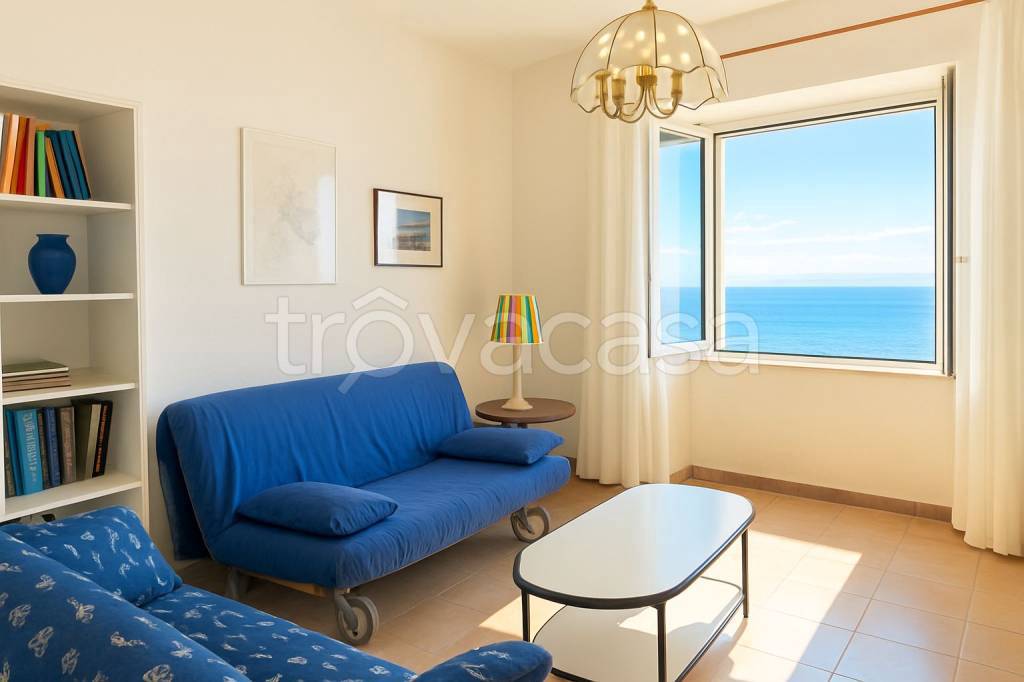 appartamento in vendita a Monte Argentario in zona Porto Santo Stefano