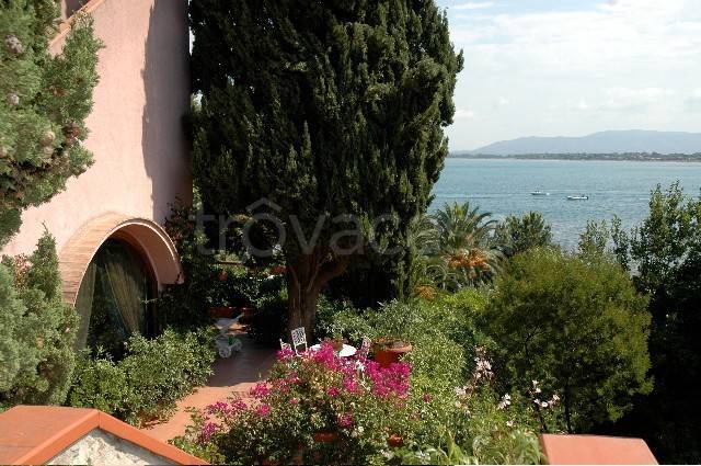 casa indipendente in vendita a Monte Argentario in zona Porto Santo Stefano