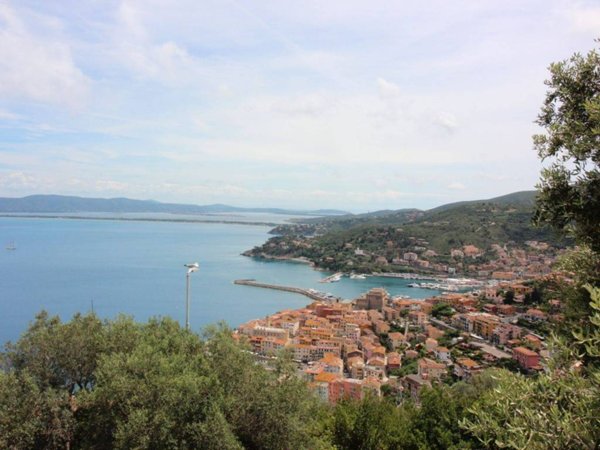casa indipendente in vendita a Monte Argentario in zona Porto Santo Stefano