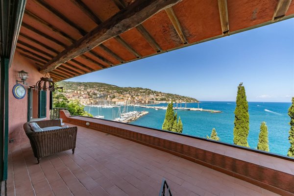 casa indipendente in vendita a Monte Argentario in zona Porto Santo Stefano