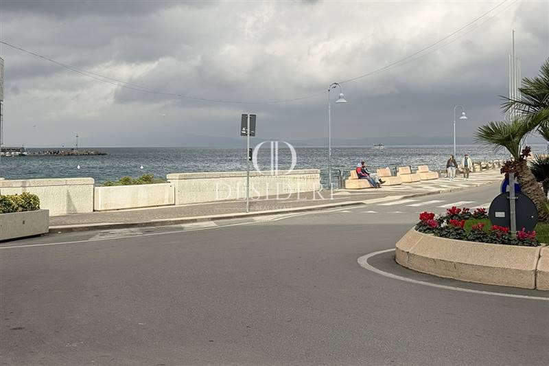 ufficio in vendita a Monte Argentario in zona Porto Santo Stefano