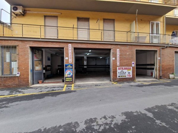 locale commerciale in vendita a Monte Argentario in zona Porto Santo Stefano