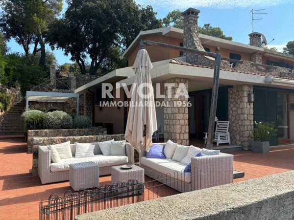 casa indipendente in vendita a Monte Argentario in zona Porto Santo Stefano