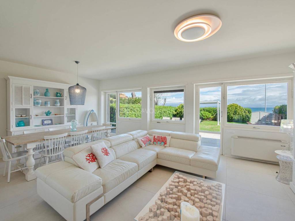 casa indipendente in vendita a Monte Argentario in zona Porto Santo Stefano