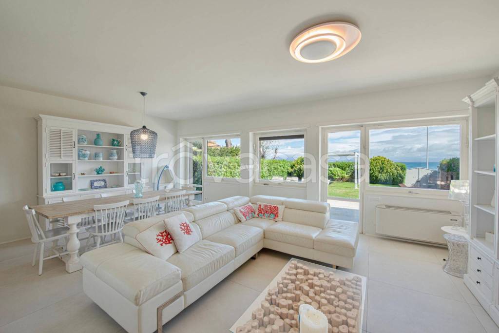 casa indipendente in vendita a Monte Argentario in zona Porto Santo Stefano