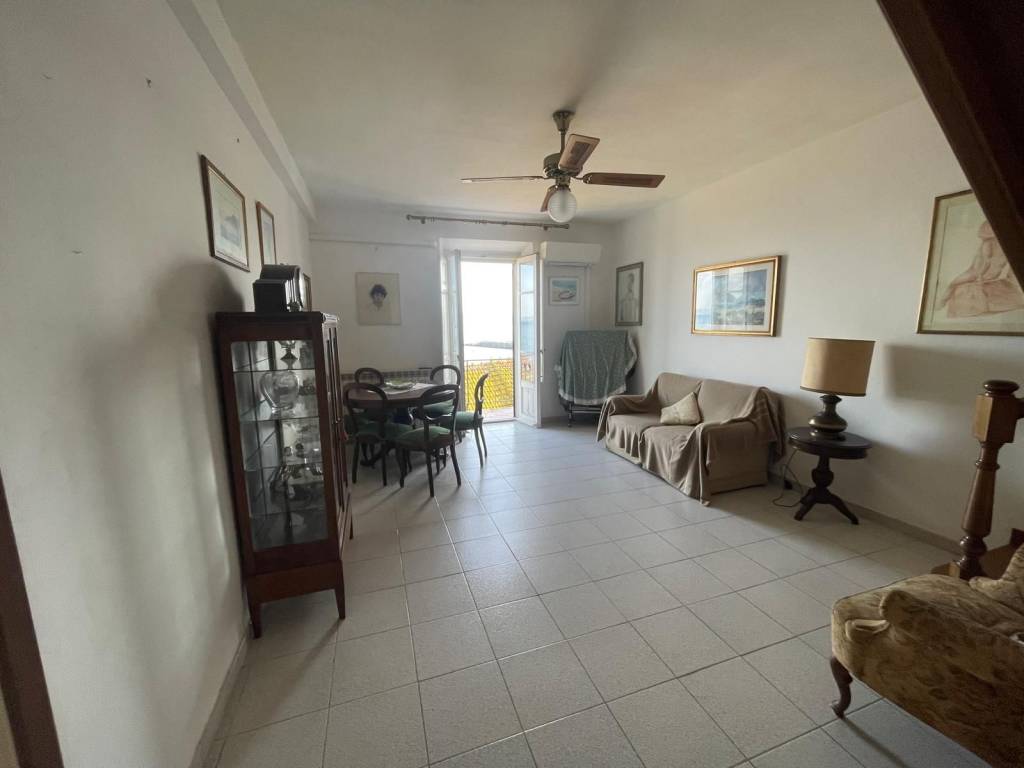 appartamento in vendita a Monte Argentario in zona Porto Santo Stefano