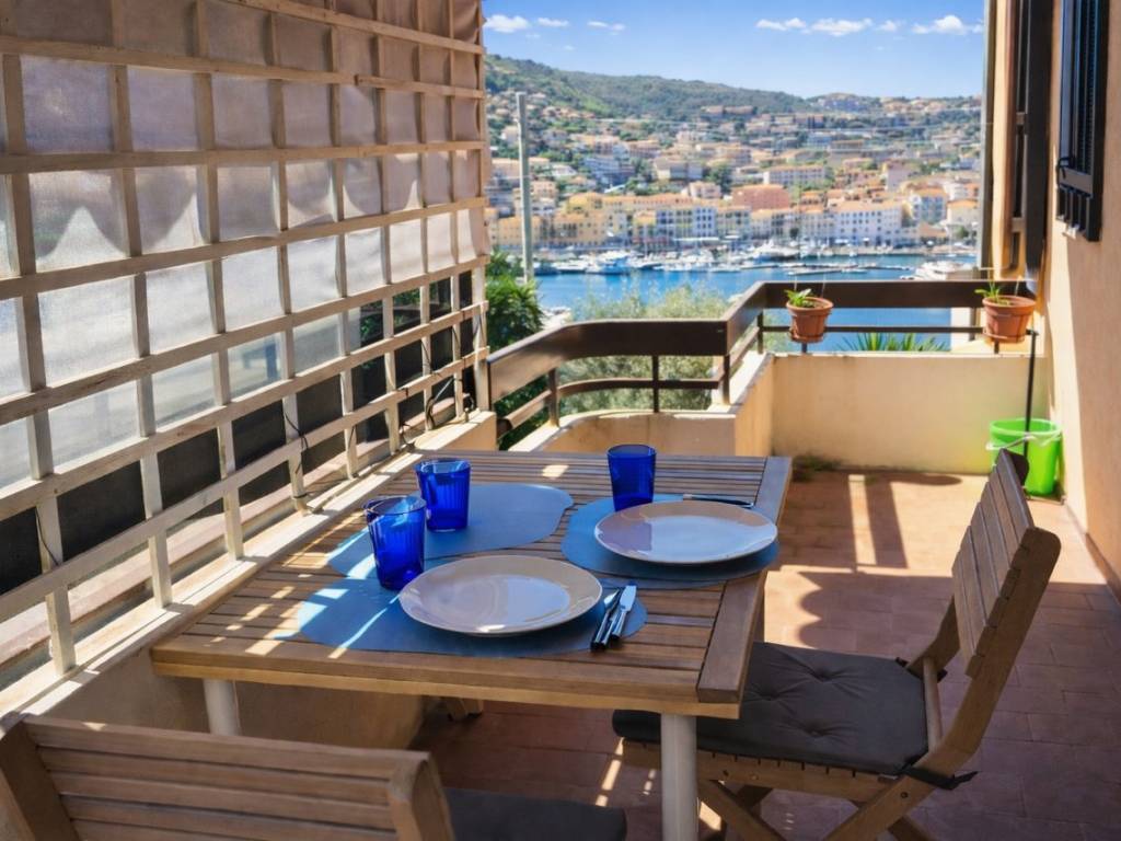 appartamento in vendita a Monte Argentario in zona Porto Santo Stefano