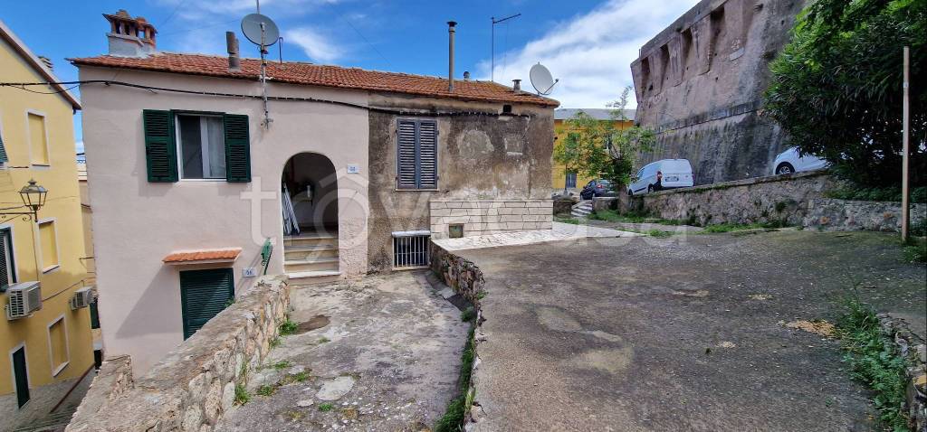 appartamento in vendita a Monte Argentario in zona Porto Santo Stefano