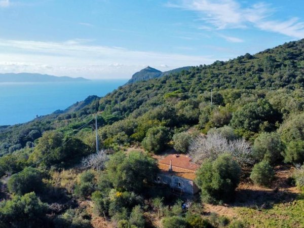 casa indipendente in vendita a Monte Argentario in zona Porto Santo Stefano