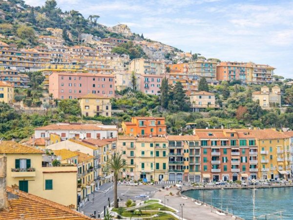 appartamento in vendita a Monte Argentario in zona Porto Santo Stefano