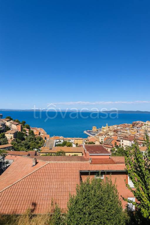 appartamento in vendita a Monte Argentario in zona Porto Santo Stefano