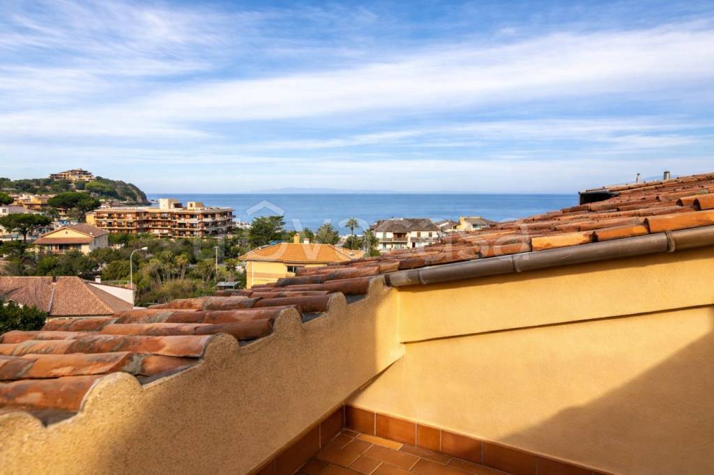 casa indipendente in vendita a Monte Argentario in zona Porto Santo Stefano