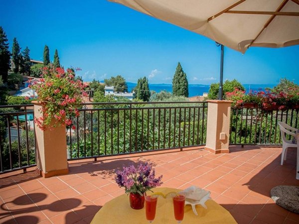 intera palazzina in vendita a Monte Argentario in zona Porto Santo Stefano