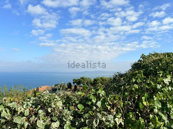 appartamento in vendita a Monte Argentario in zona Porto Santo Stefano
