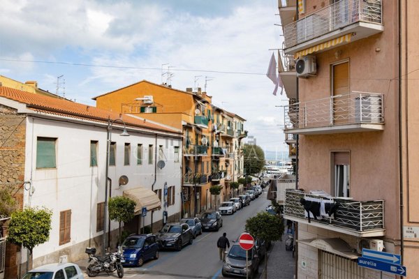 appartamento in vendita a Monte Argentario in zona Porto Santo Stefano