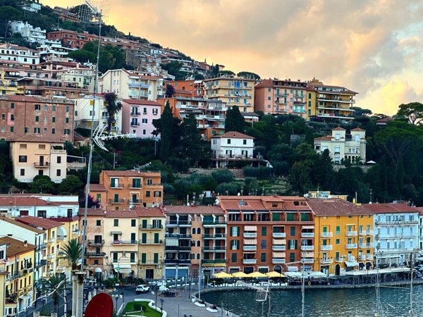 appartamento in vendita a Monte Argentario in zona Porto Santo Stefano