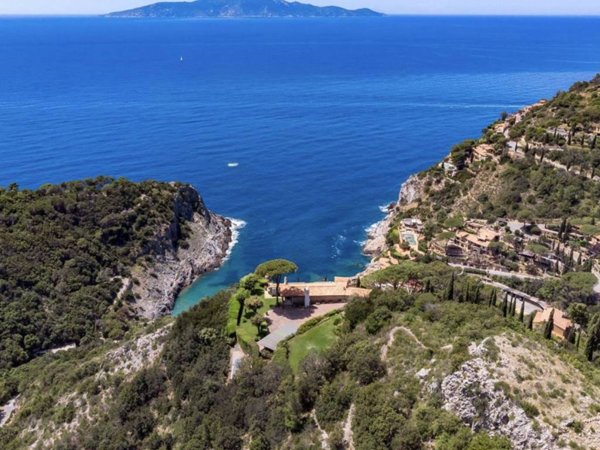 casa indipendente in vendita a Monte Argentario in zona Porto Santo Stefano