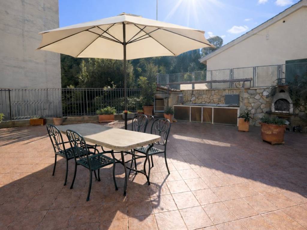 appartamento in vendita a Monte Argentario in zona Porto Santo Stefano