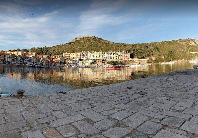 casa indipendente in vendita a Monte Argentario in zona Porto Ercole