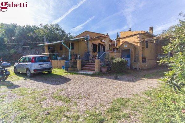 casa indipendente in vendita a Monte Argentario in zona Porto Santo Stefano