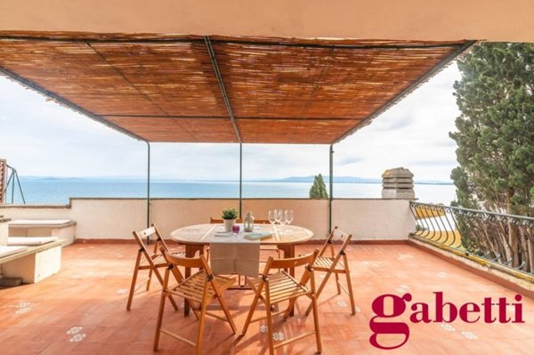 appartamento in vendita a Monte Argentario in zona Porto Santo Stefano