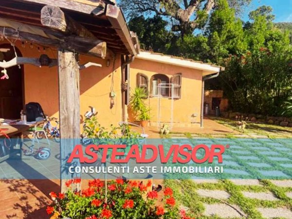 casa indipendente in vendita a Monte Argentario in zona Porto Ercole