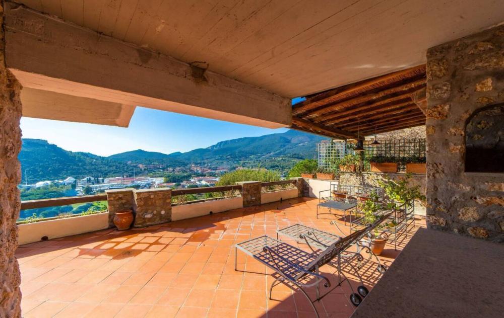 casa indipendente in vendita a Monte Argentario in zona Porto Ercole