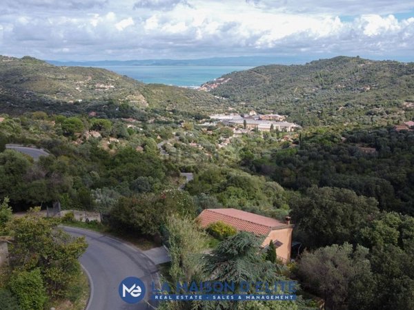 casa indipendente in vendita a Monte Argentario in zona Porto Santo Stefano