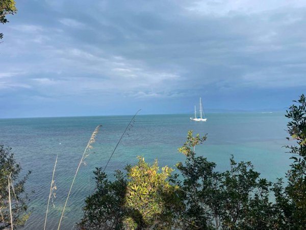casa indipendente in vendita a Monte Argentario in zona Porto Santo Stefano