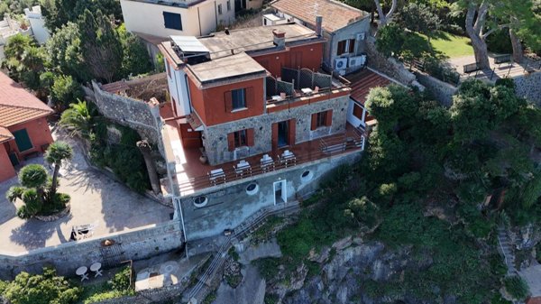 casa indipendente in vendita a Monte Argentario in zona Porto Santo Stefano