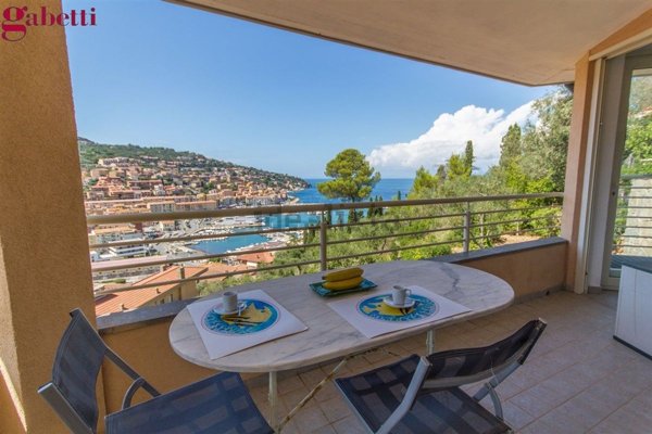 appartamento in vendita a Monte Argentario in zona Porto Santo Stefano